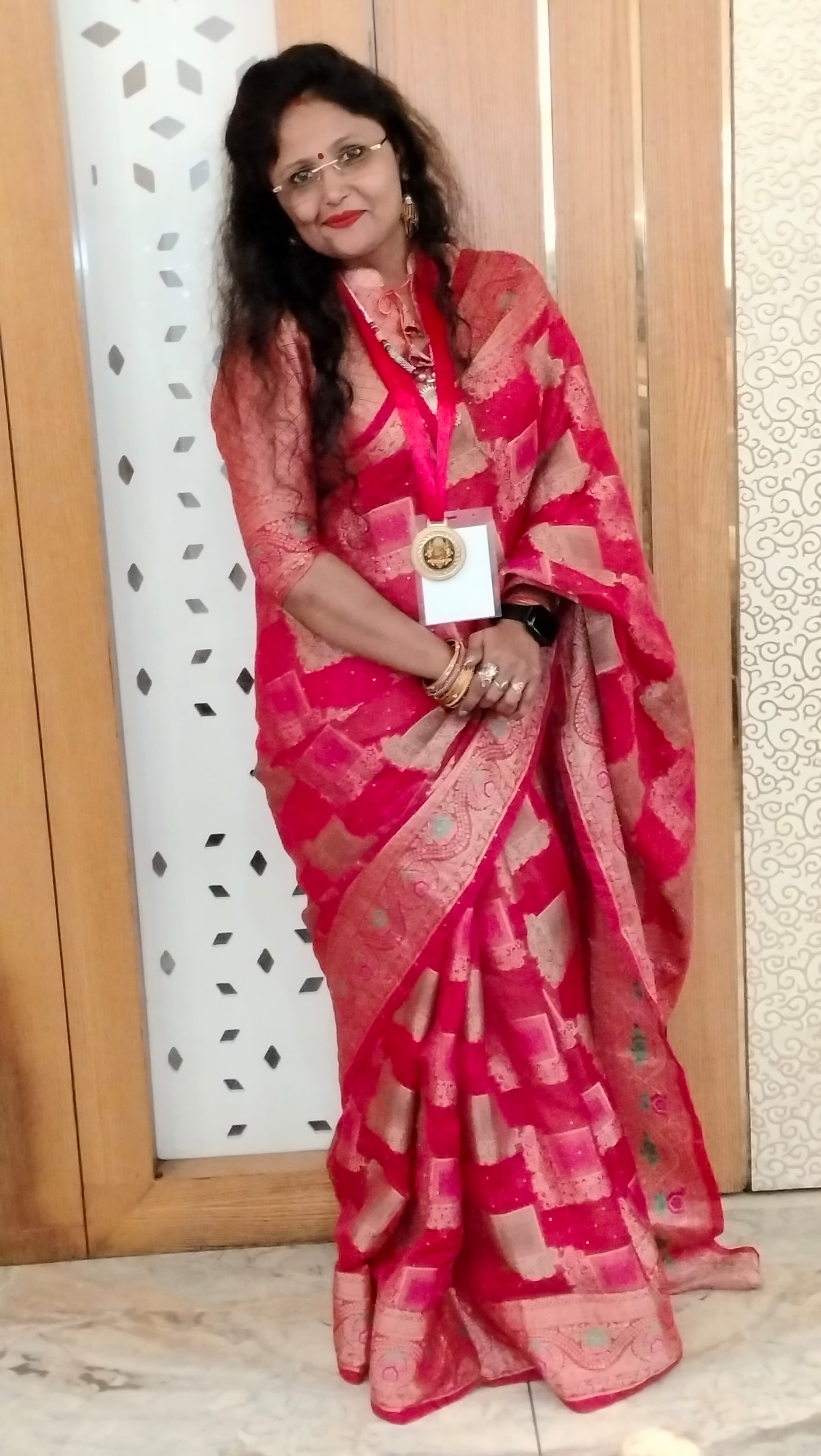 Seema Singh Has bagged Women Super Achievers Award